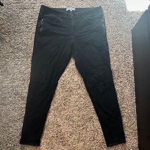 Black skinny jeans